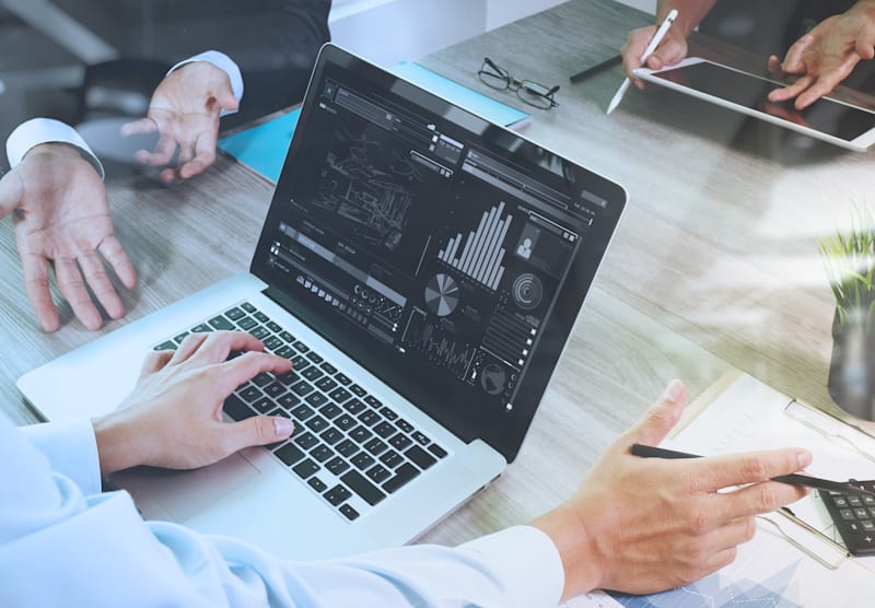 use data analytics in business for better decisions