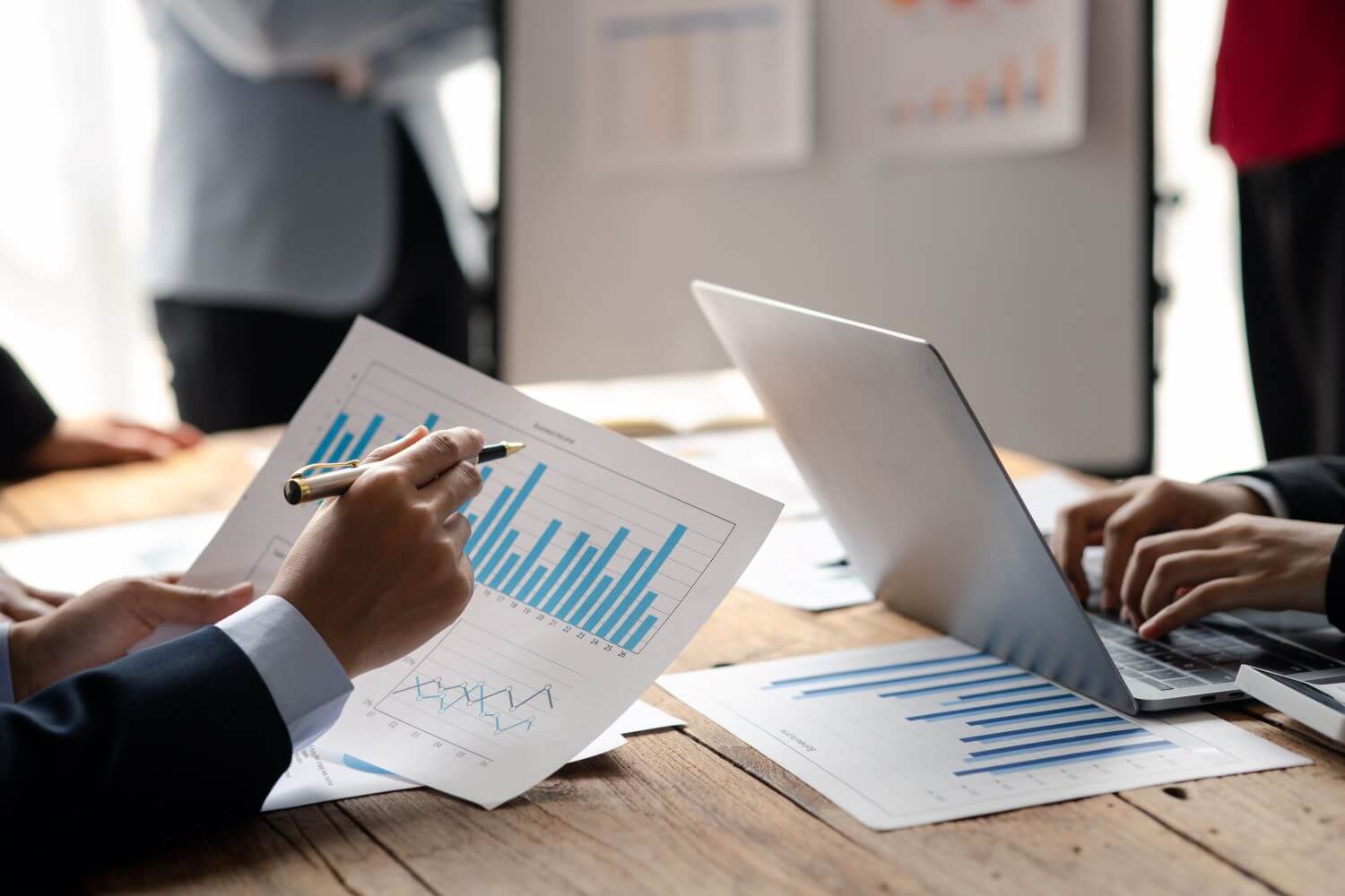 financial benchmarks financial benchmarks