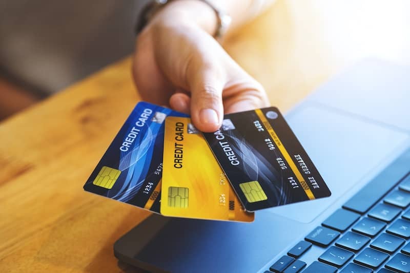 Debit card advantages and disadvantages