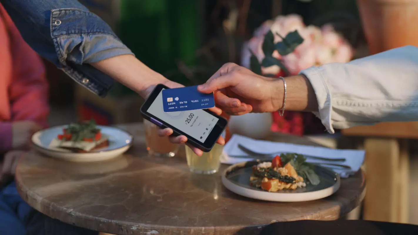 How do card readers work